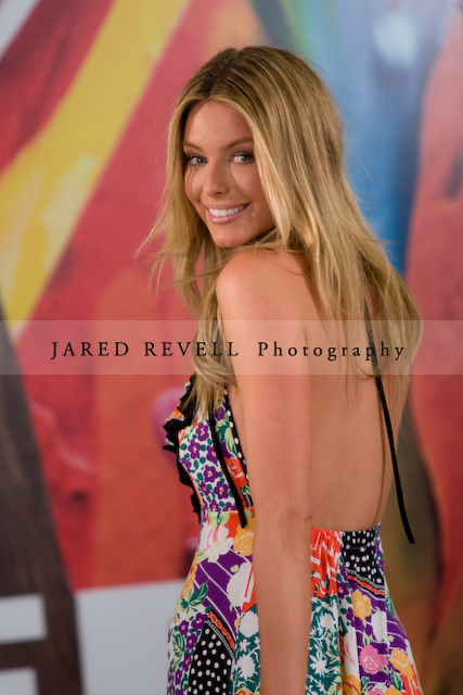 img_9869_640p